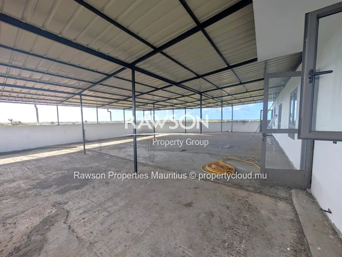 Espace Commercial À The Vale | Dernier Étage Avec Vue | 200 M²