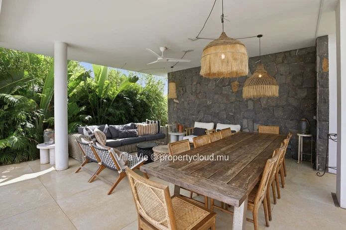 Bois Chandelle – Contemporary 4-Bedroom House