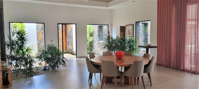 Havre d'élégance : Villa dans un domaine haut de gamme