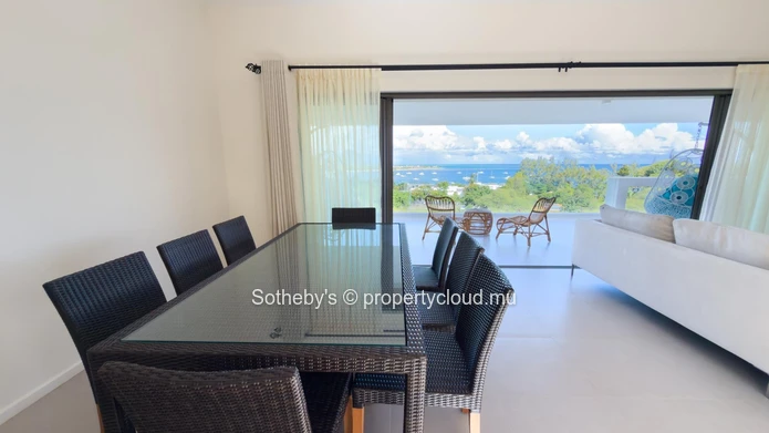 Sea View Spotlight