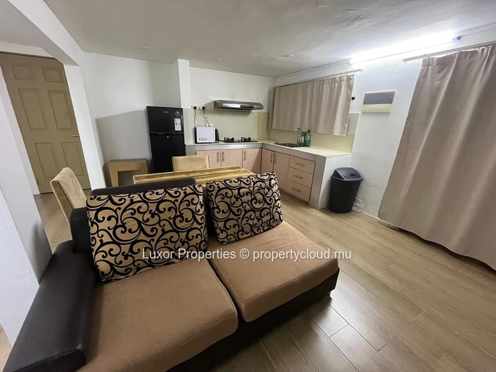 Appartement moderne de 2 chambres à louer à long terme – Flic en Flac