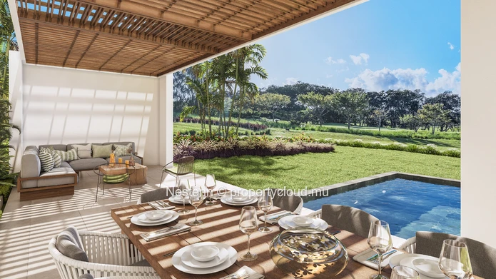 Contemporary 2-bed villa with golf view and private pool in a renowned domain