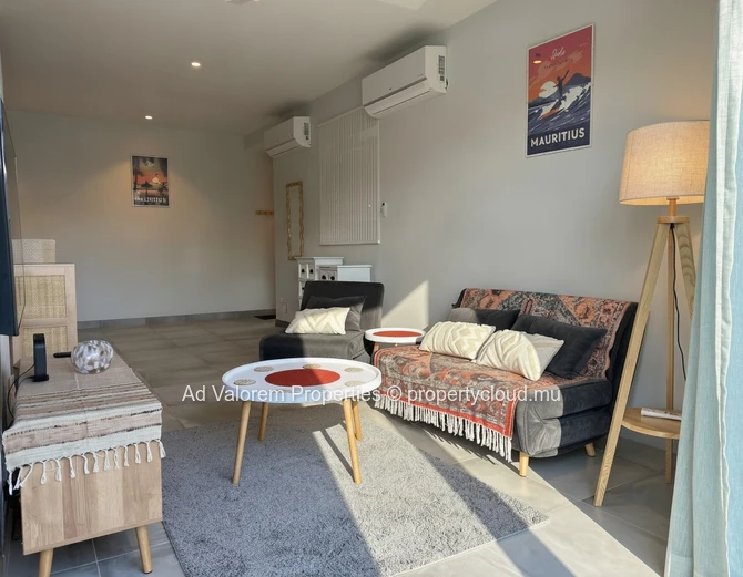 Charming 50 m² Apartment with Private Terrace and Garden