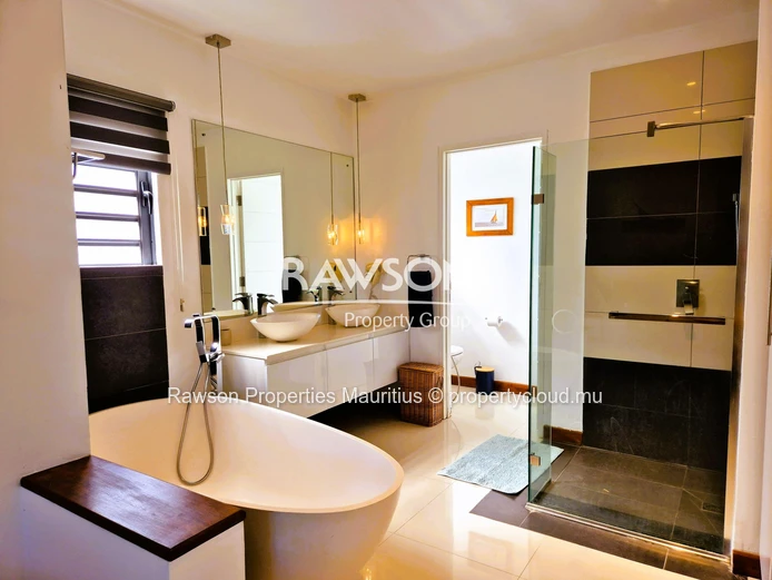 Vie En Bord De Mer – Appartement De 3 Chambres Avec Piscine