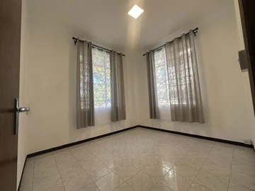 Appartement de 4 Chambres
