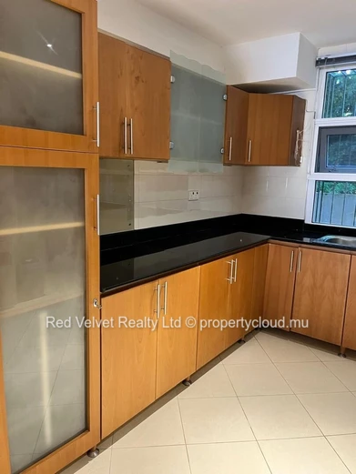 Appartement au rez-de-chaussée à vendre à Floréal | 2 chambres | Véranda spacieuse