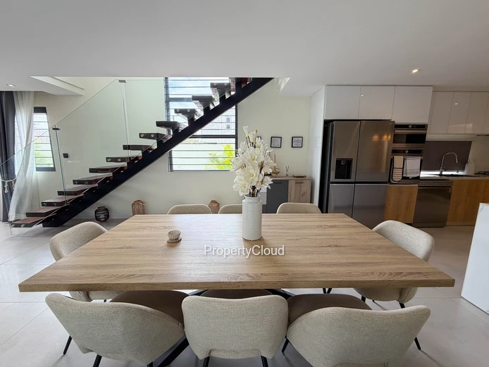 Villa For Rent | Pereybere, Chemin 20 Pieds | 4 Bedrooms | Pool And Garden | Rs 85,000 Per Month