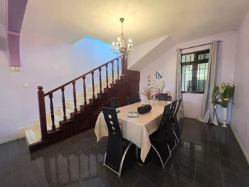 Maison de 4 Chambres