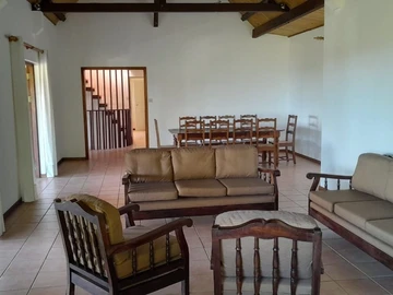 Maison de 6 Chambres