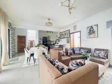 4 Bedroom Villa