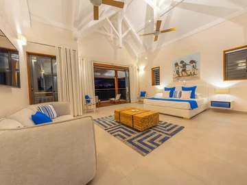 5 Bedroom Villa