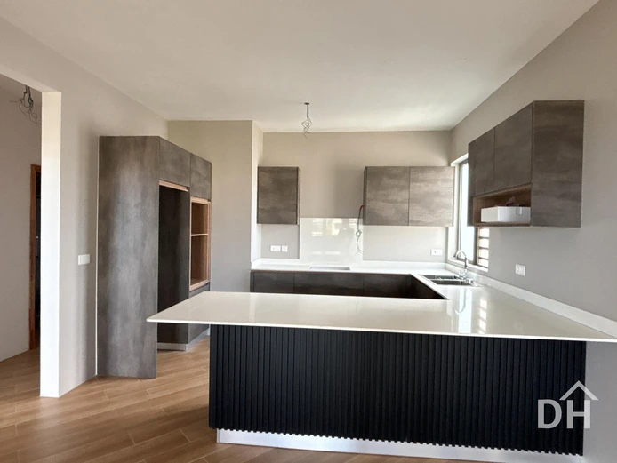 Penthouse with Rooftop – Creek 4 Residence
