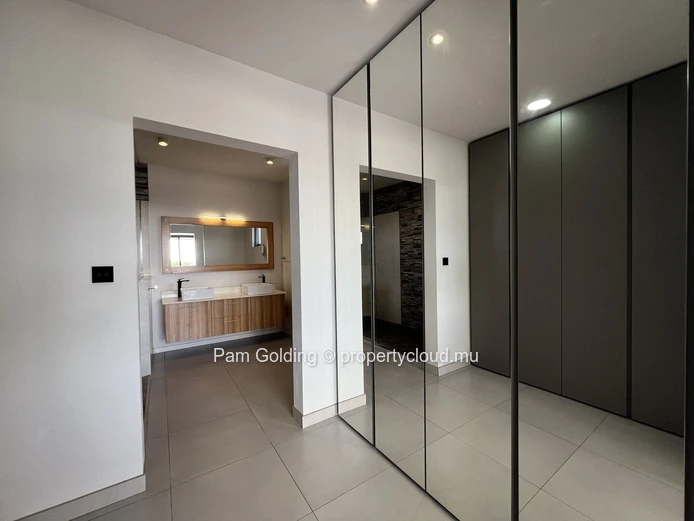 Penthouse de Luxe de 3 Chambres à Vendre à Tamarin | Appartement avec Vue sur l’Océan sur la Côte Ouest de l’Île Maurice