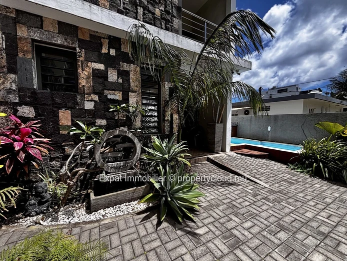 Appartement 2 chambres avec piscine dans un environnement verdoyant – Pointe aux Canonniers