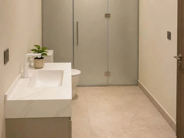 5 Bedroom Townhouse, Duplex