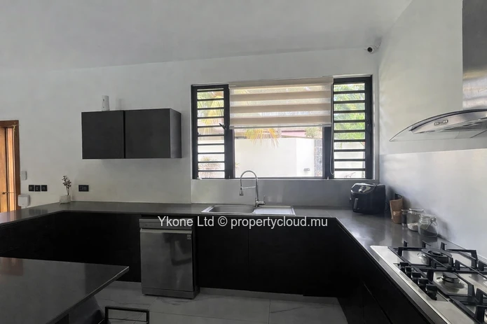 Villa For Sale In Tamarin