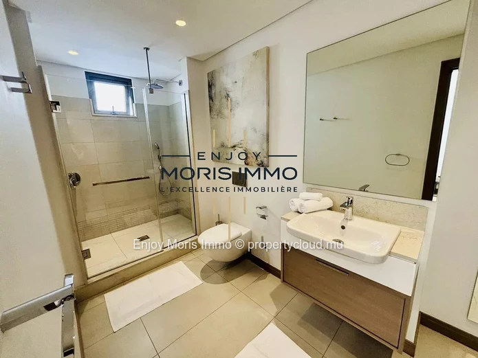 Penthouse de prestige à vendre – Mont Choisy Golf & Beach Estate – Île Maurice – 3 chambres en suite – Piscine privée –