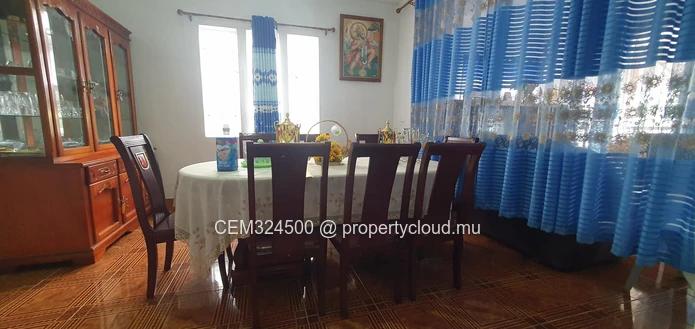Semi furnished house for sale at royal road Montagne Blanche