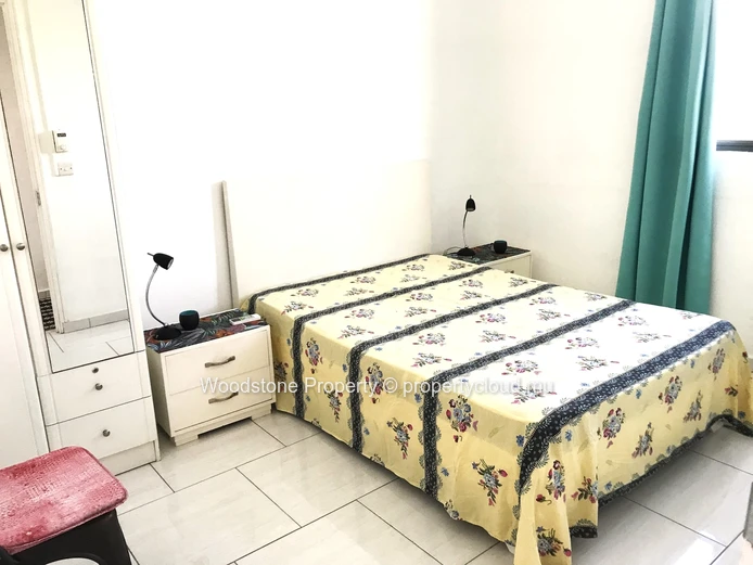 Pier 1 Bed
