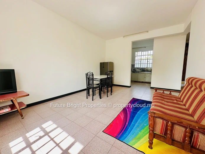 Appartement au Rez-de-Chaussée dans un Quartier Calme – Idéal pour Couple ou Personne Seule