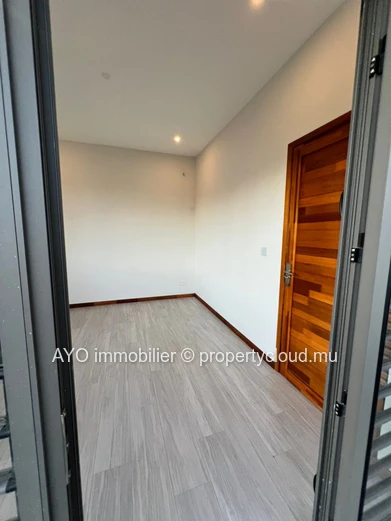 Belle maison toute neuve non meublé de 4 chambres à Forêt Daruty