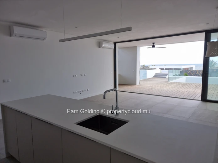 New 3 bedroom luxury townhouse for rental on the West Coast. (Sole Mandate)