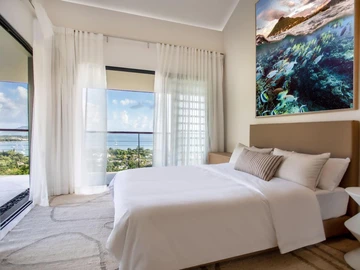 5 Bedroom Villa