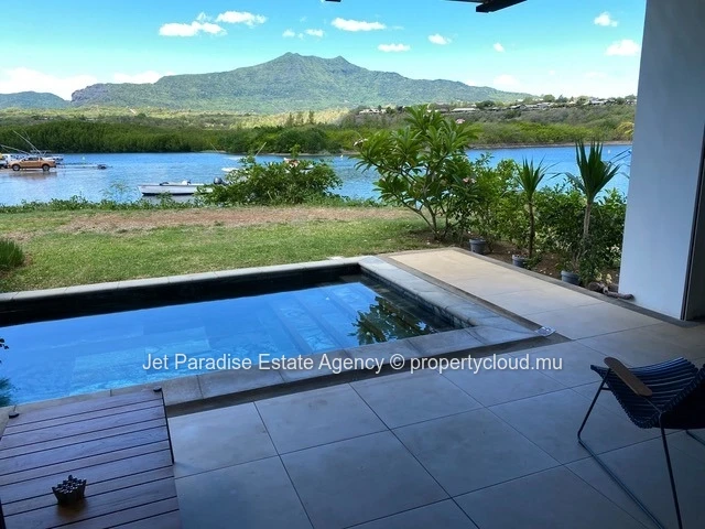 Maison mitoyenne avec vue mer et montagne