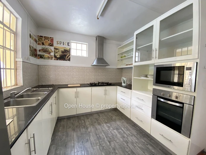 Villa 4 chambres avec piscine à louer à Trou aux Biches