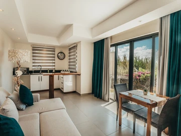 4 Bedroom Villa