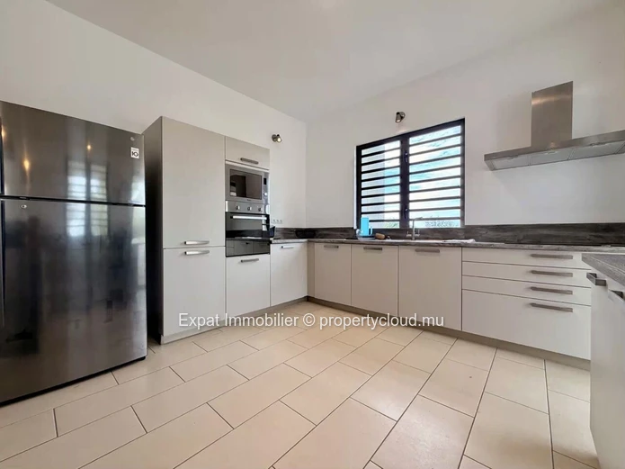 Exceptional Penthouse with Panoramic Coin de Mire Views – For Rent in Cap Malheureux