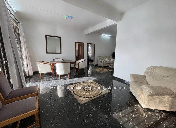 Appartement 2 Chambres Avec Piscine À Proximité Du Golf De Mont Choisy