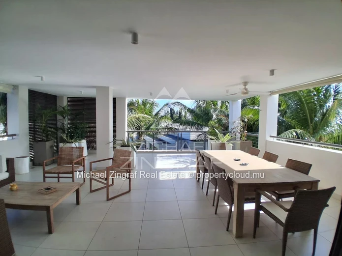 Exceptional Renovated Penthouse with Private Rooftop, Pool & Beach Access