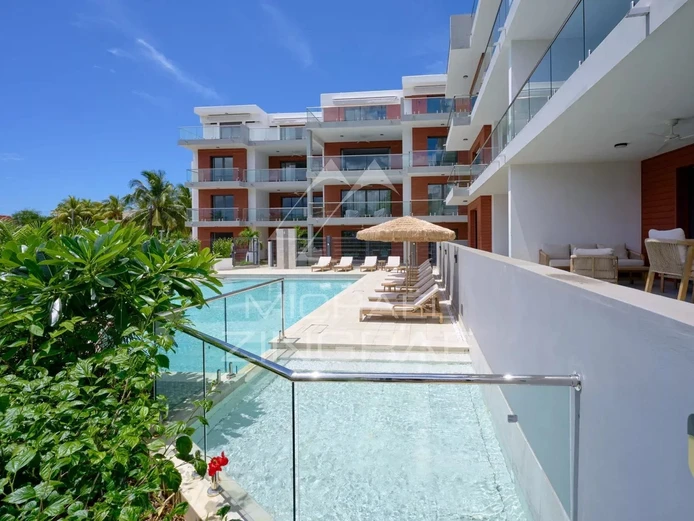 3-Bedroom Penthouse in a Modern Residence – Trou aux Biches