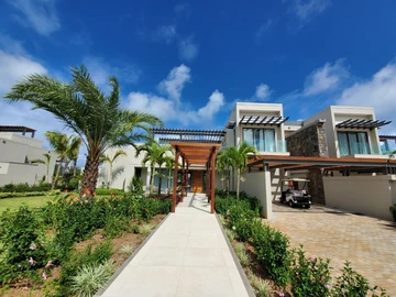 4 Bedroom Villa