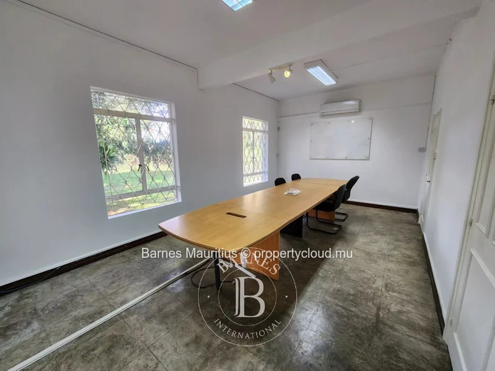 MOKA -  Grand bureau à louer - 300 m²