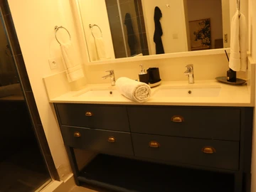 3 Bedroom Studio