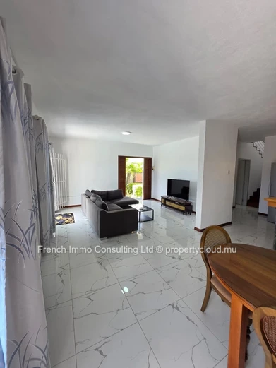 Belle villa moderne de 4 chambres a mon choisy