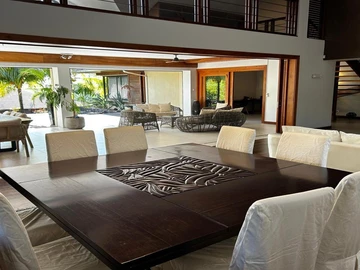 5 Bedroom Villa