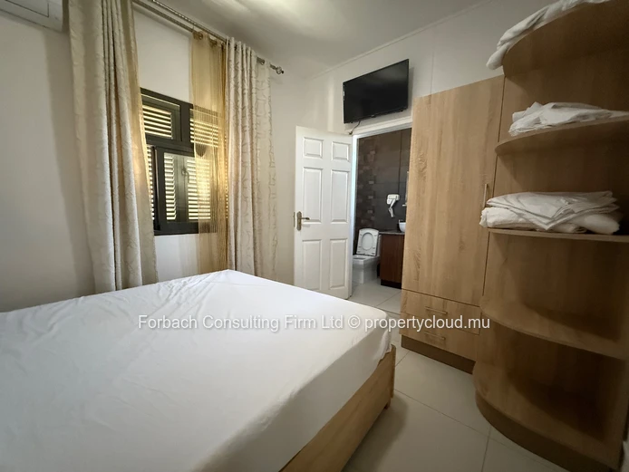 6 appartements (14 chambres) avec espace pour bureau - Trou aux Biches 
