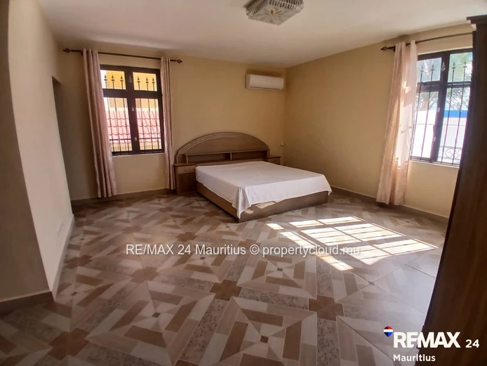 Spacious 4-Bedroom Villa with Private Pool - Calodyne 2 En-Suite Bedrooms | Pets Welcome | Ideal Fam