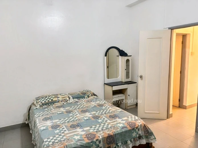 À Vendre : Charmante Maison De Plain-Pied à Quatre Bornes