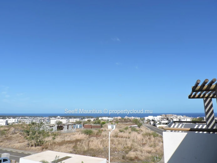 Superb Apartment with Sea Views 