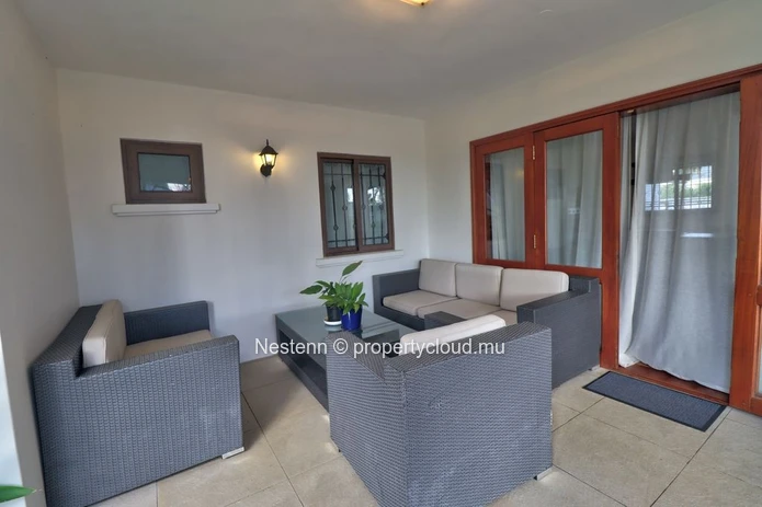 Modern single-storey villa with 3 bedrooms