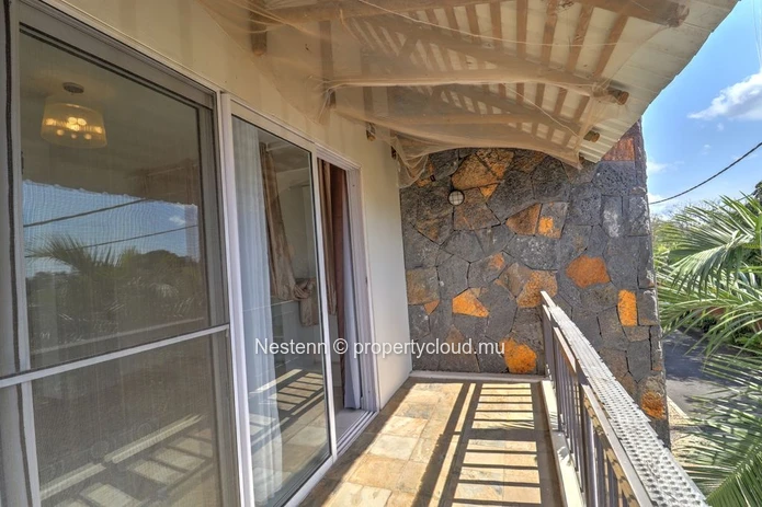 Beautiful 3-bedroom duplex in Pointe aux Piments