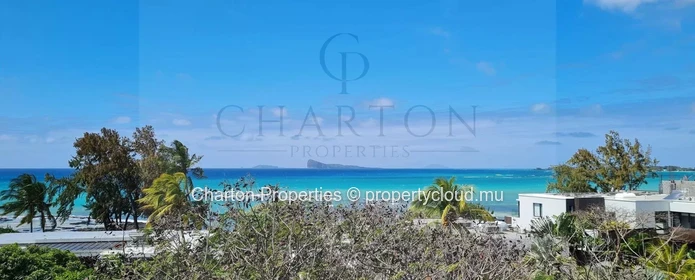 3-Bedroom Penthouse with Private Rooftop - The Privilege of the Heights