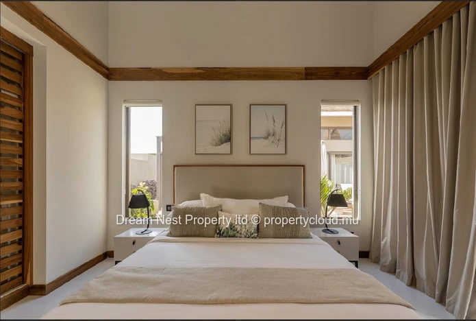 Tropical Elegance – 4-Bedroom Villa Steps from the Beach in North Mauritius