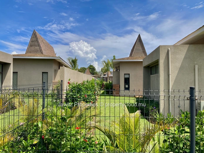 Jacaranda Villa in Balaclava - 3 bedrooms - 300sqm