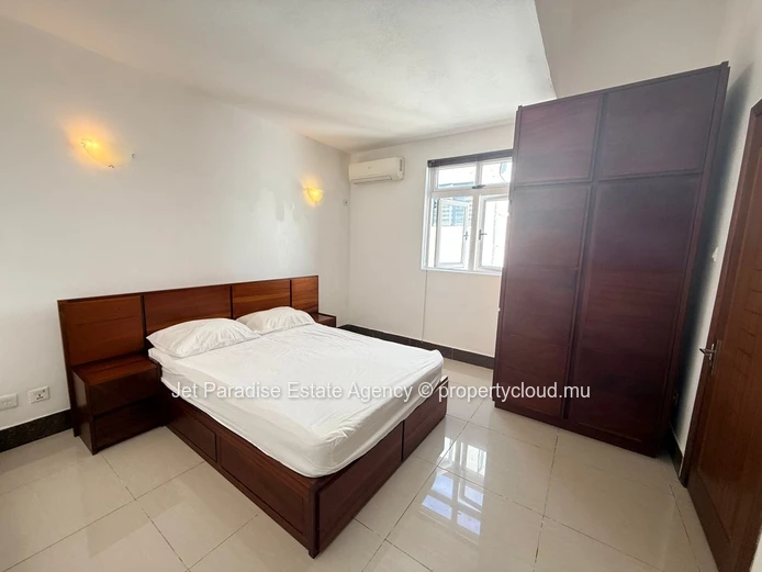 Sea View Apartment with Terrace, Swimming Pool & Close to the Beach