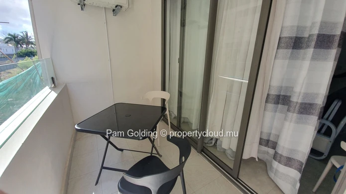 Apartment walking Distance to the Beach